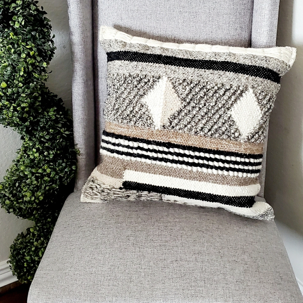 New Magnolia Home Shannon Accent pillow farmhouse